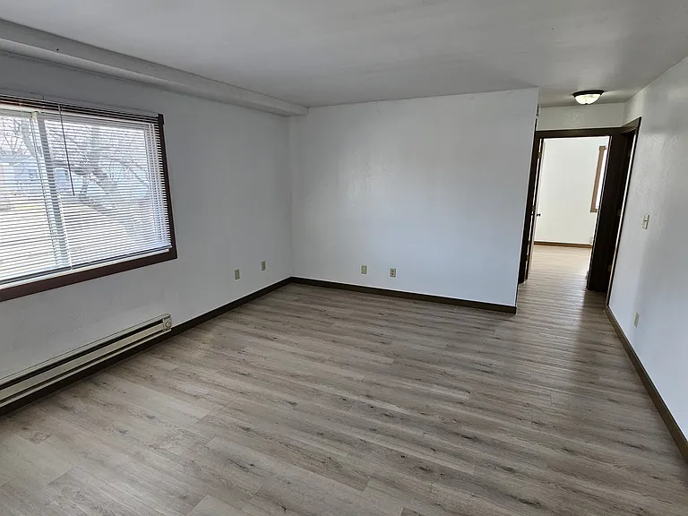 1705 La Crescent St #129 — Photo 8