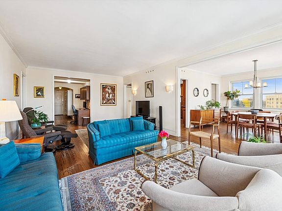 5th image of 5555 N Sheridan Rd APT 1011