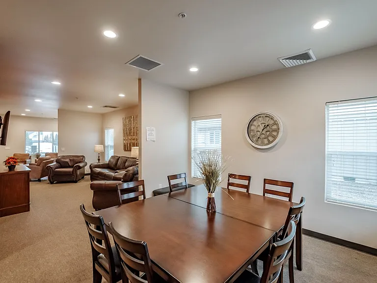 Aspen Place Apartments — Photo 13