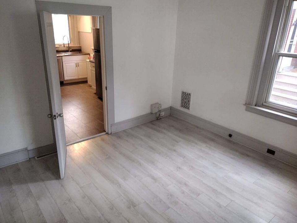 1st image of 448 E Broad St #1