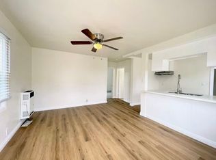 2125 W Columbia St, Long Beach, CA 90810