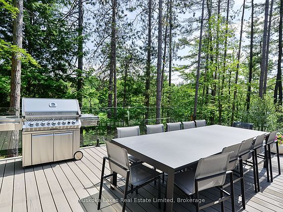 5th image of 1074 Woodington Rd Unit 1