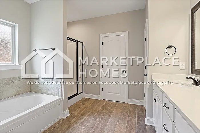 462 Lake Breeze Dr — Photo 12