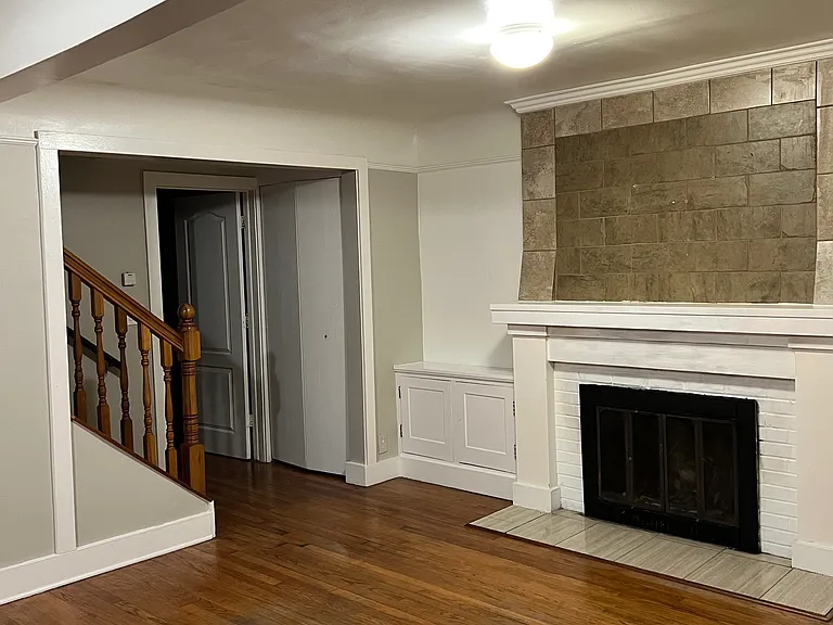 21511 Hancock St — Photo 2