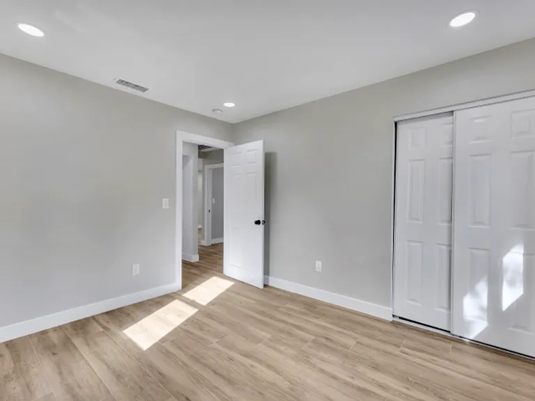 1223 N Avenue 45 — Photo 17
