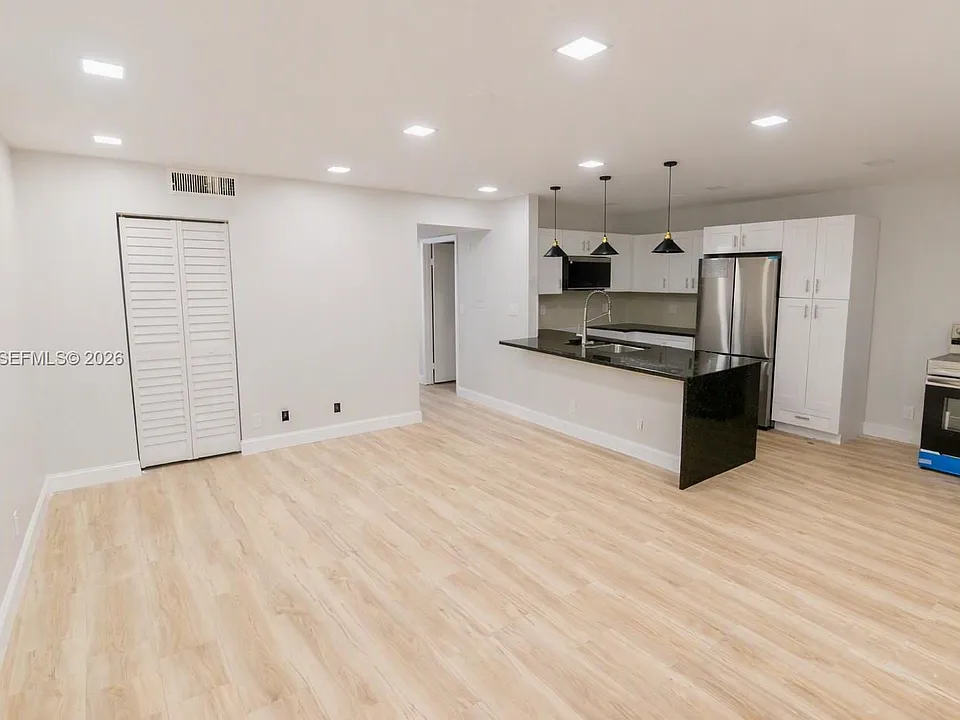 2100 Springdale Blvd #314