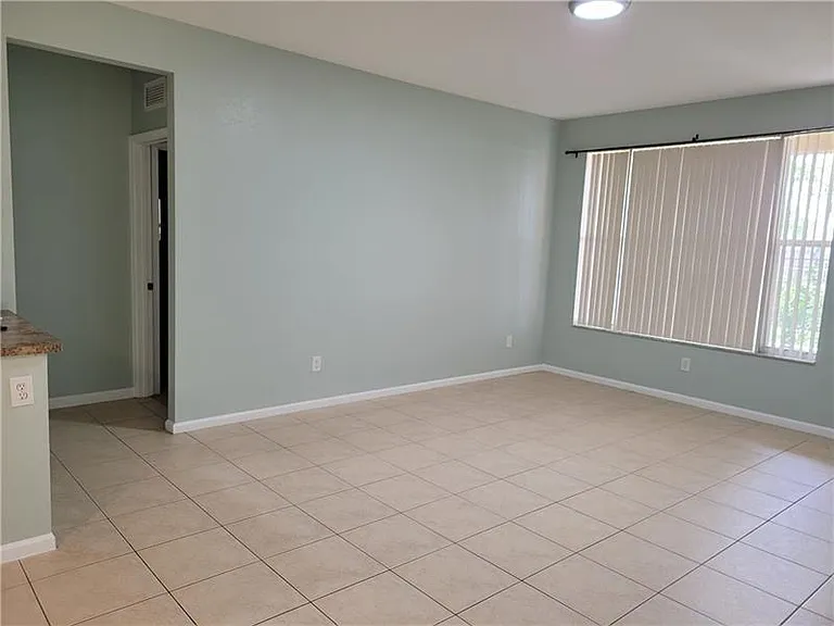 3569 Forest Hill Blvd #117 — Photo 2