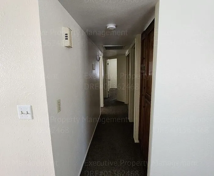 6302 Castleford St #4 — Photo 8
