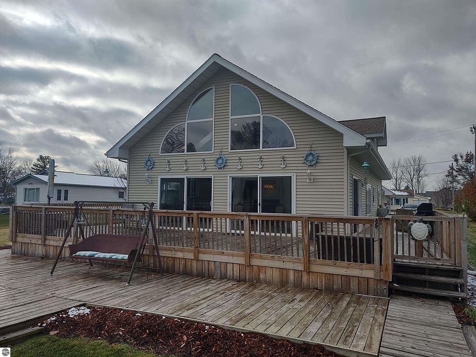 819 S Augres River Dr, Au Gres, MI 48703 Zillow