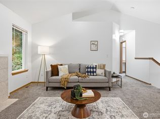 39 Sudden Valley Dr, Bellingham, WA 98229