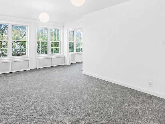 4th image of 2718 Avenue N #2