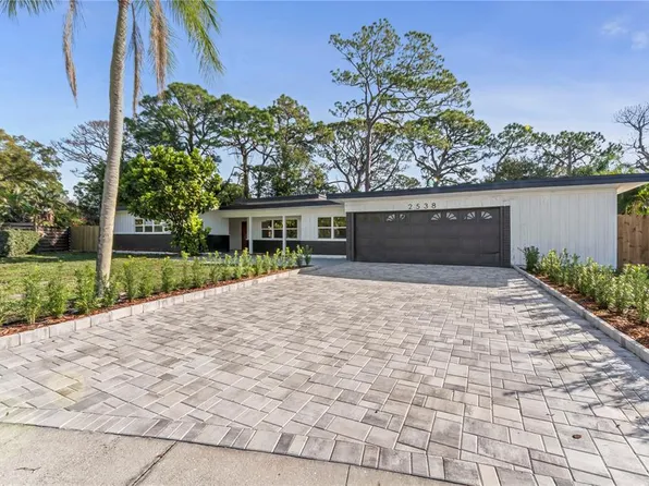 2538 E Milmar Dr, Sarasota, FL 34237