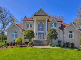 817 Shadowstone Pl, Nashville, TN 37220