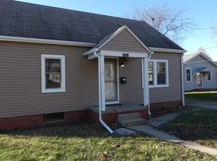 3801 N Ashton Ave, Peoria, IL 61614