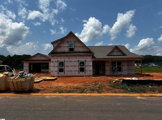 206 Old Glory Ct, Pickens, SC 29671