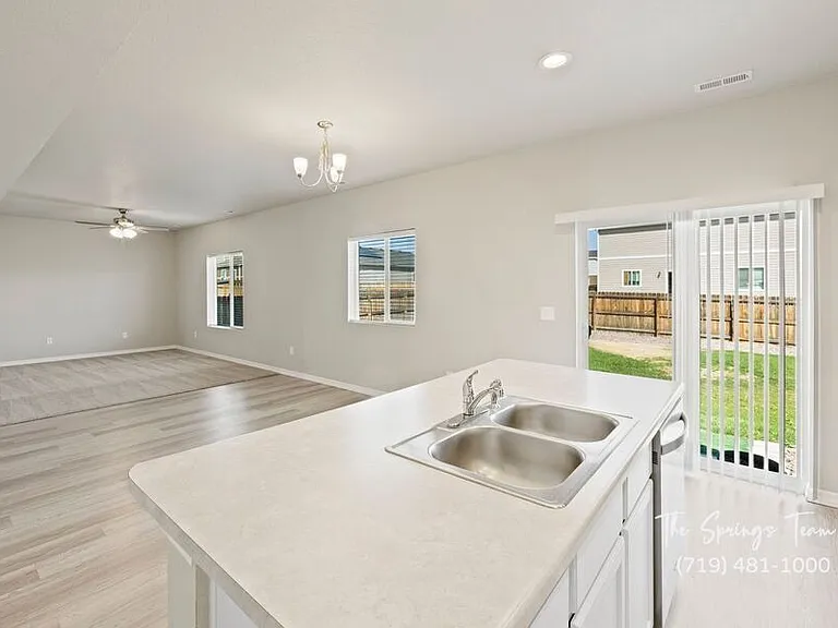 6093 Napa Dr — Photo 22