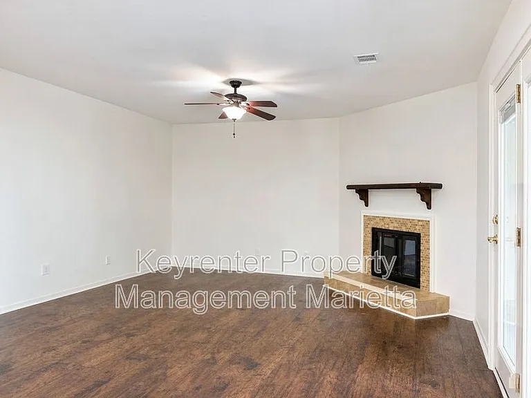 2190 Palmyra Dr — Photo 10