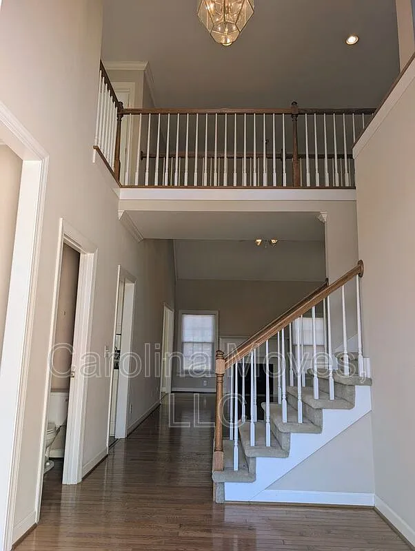 4 bed, 2.5 bath, $2,249 — Photo 2