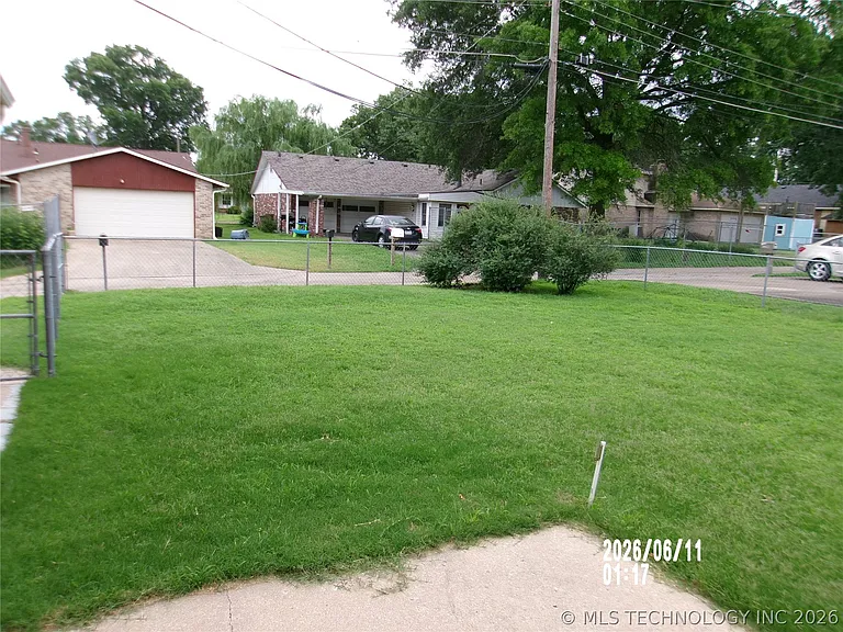 1242 Saddle Ln #1 — Photo 11