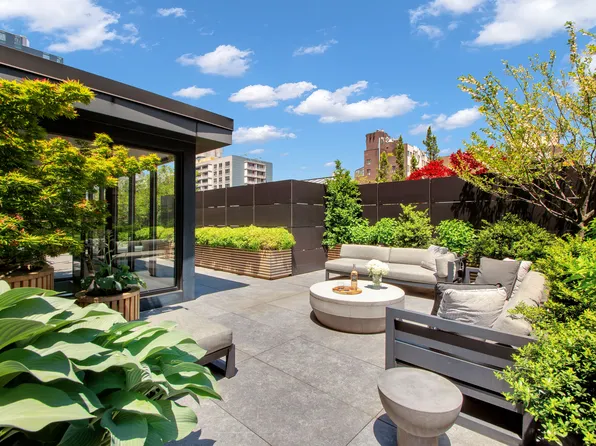 200 Mercer Street image 1 of 18