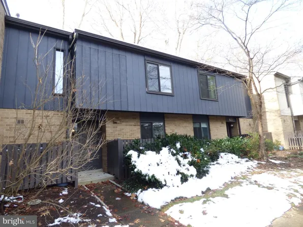 1823 Ivy Oak Sq #54, Reston, VA 20190