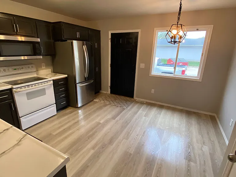 2809 E Bragstad Dr #1 — Photo 3