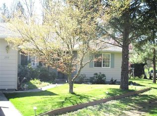 200 Spring Oak Way, Merlin, OR 97532