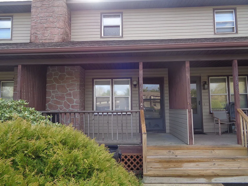 138 Adams Ln