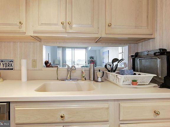 4th image of 4808 Moorland Ln APT 712