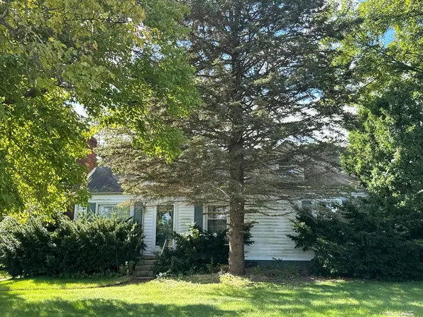 2325 Corkins Rd, Carleton, MI 48117