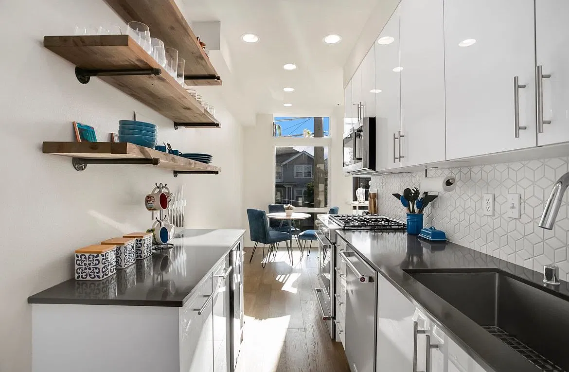 2 bed, 2.0 bath, 1030 sqft, $3,295 — Photo 4