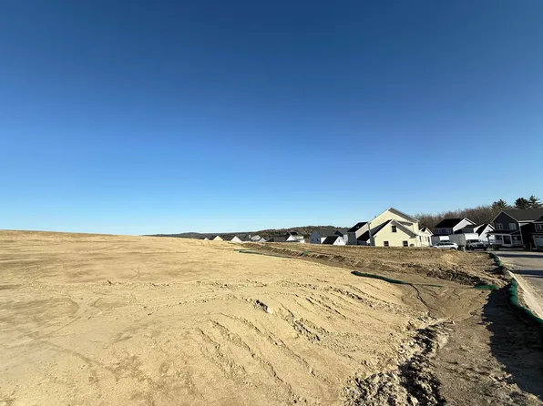 25 Eisenhower Drive, Rochester, NH 03867