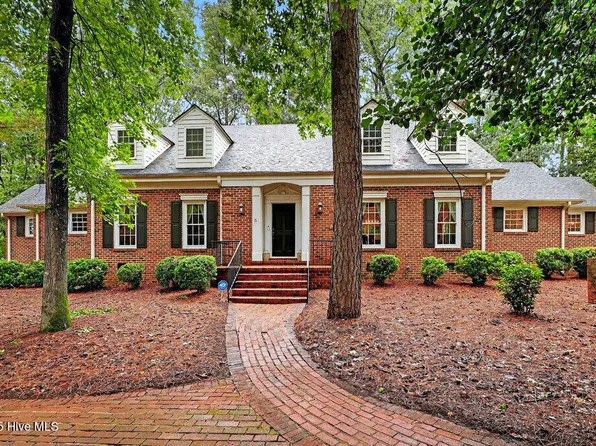 102 Cedar Lane, Clinton, NC 28328