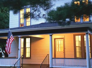 517 Washington St, Lawton, MI 49065