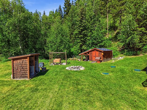 3rd image of 7384 Cahilty Cres