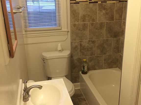 4th image of 4721 Midwood Ave