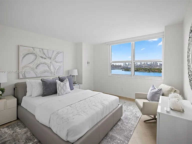 650 West Ave #1407 — Photo 22