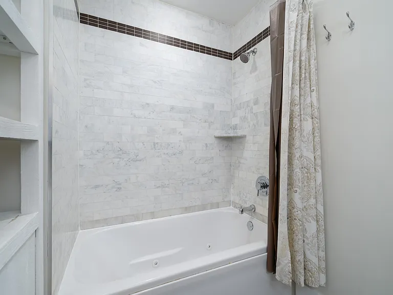 591 Jersey Ave #3 — Photo 11