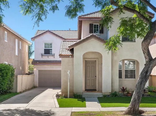 1061 Entrada Dr, Oxnard, CA 93030
