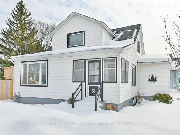 31 Elizabeth St, Brighton, ON K0K 1H0