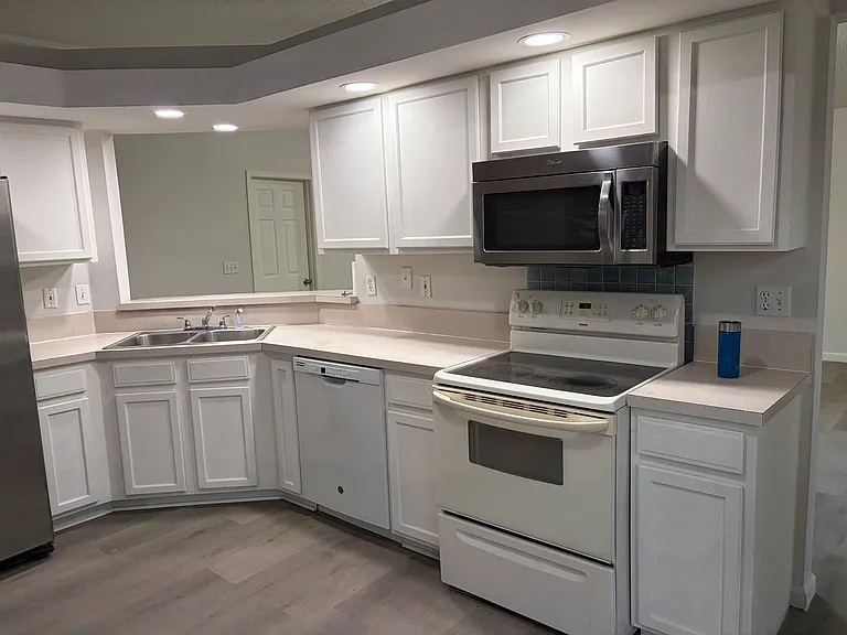 11124 Coldfield Dr — Photo 2