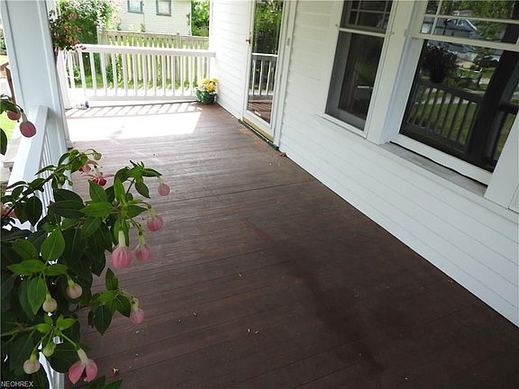 2nd image of 25571 W Hedgewood Dr