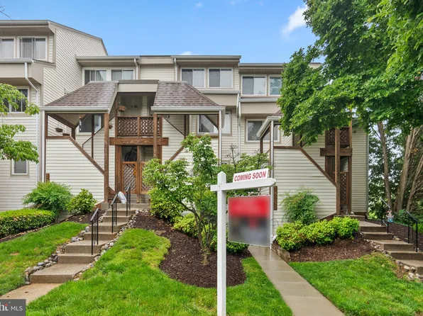 18250 Windsor Hill Dr #313, Olney, MD 20832