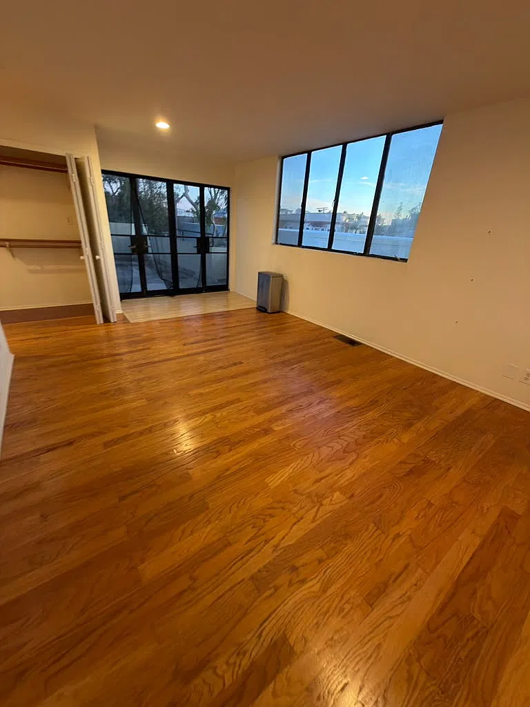 2 bed, $5,500 — Photo 3