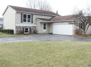 432 Kent Ct, Maumee, OH 43537