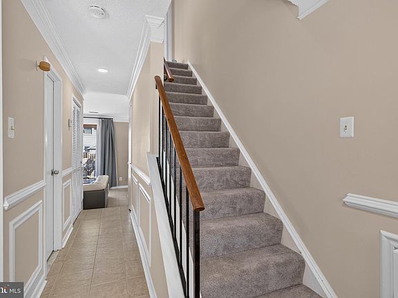3rd image of 7281 Larrup Ct