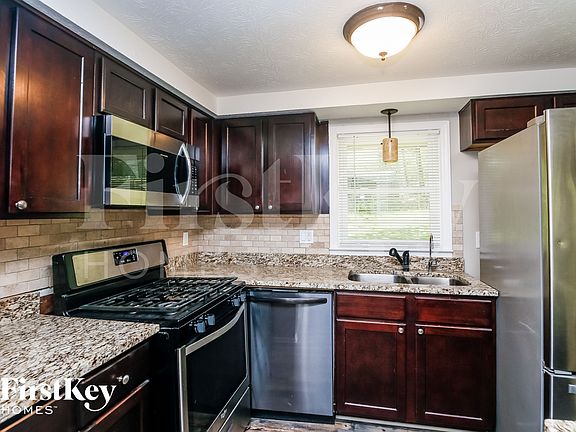 5th image of 3548 Birchwood Dr