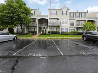 86 Foxglove Dr, Riverside, NJ 08075