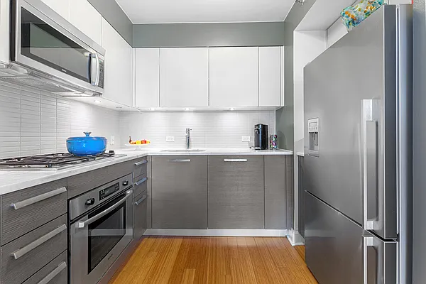 Sold by Compass | media 4