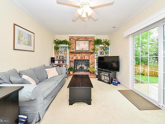 2nd image of 1617 Nathan Ln